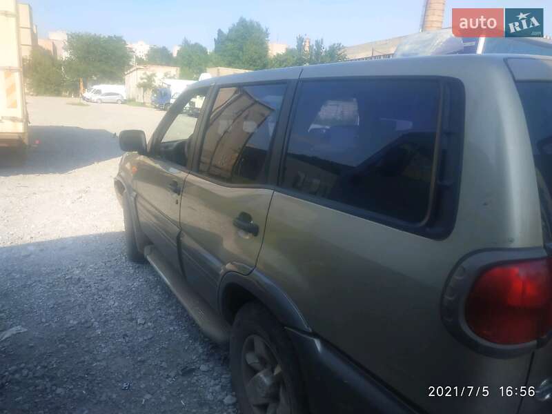 Внедорожник / Кроссовер Nissan Terrano 2003 в Днепре
