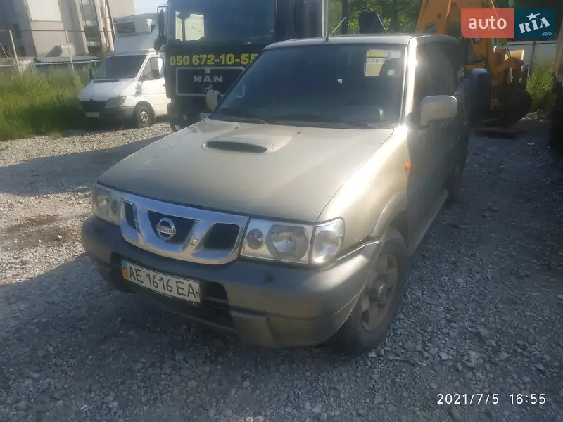 Nissan Terrano 2003