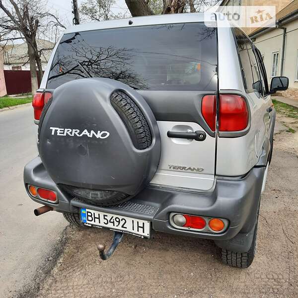 Внедорожник / Кроссовер Nissan Terrano 2003 в Белгороде-Днестровском