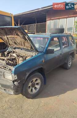 Позашляховик / Кросовер Nissan Terrano 1992 в 