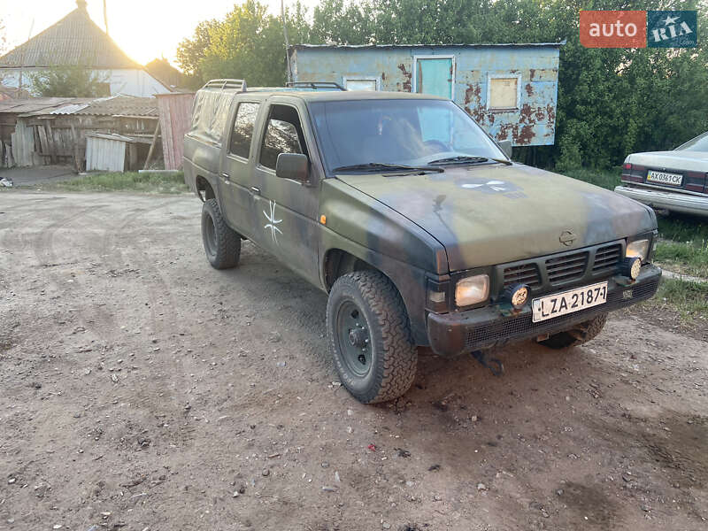 Позашляховик / Кросовер Nissan Terrano 1997 в 
