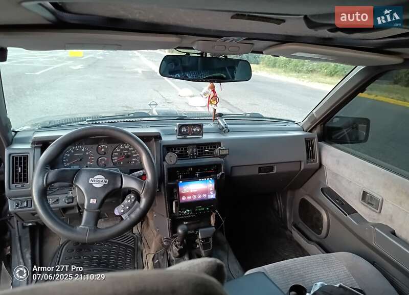 Позашляховик / Кросовер Nissan Terrano 1988 в Чернівцях