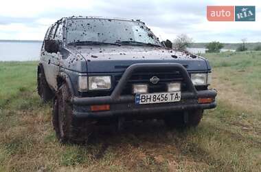 Позашляховик / Кросовер Nissan Terrano 1988 в Березнегуватому