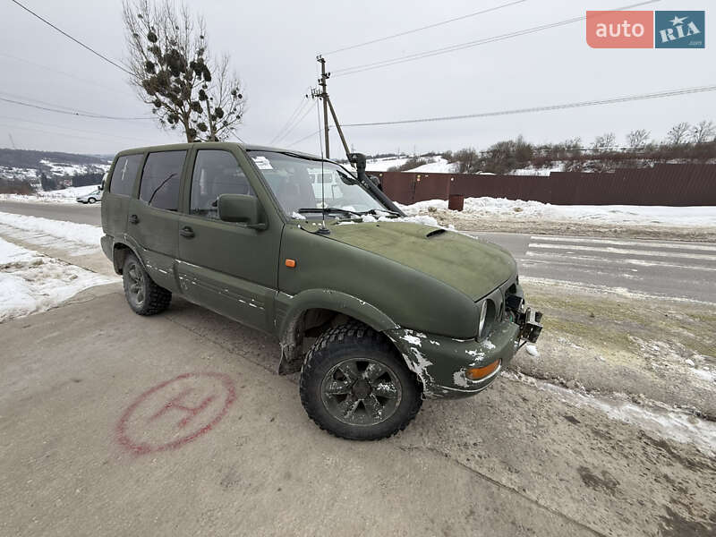 Nissan Terrano 1999