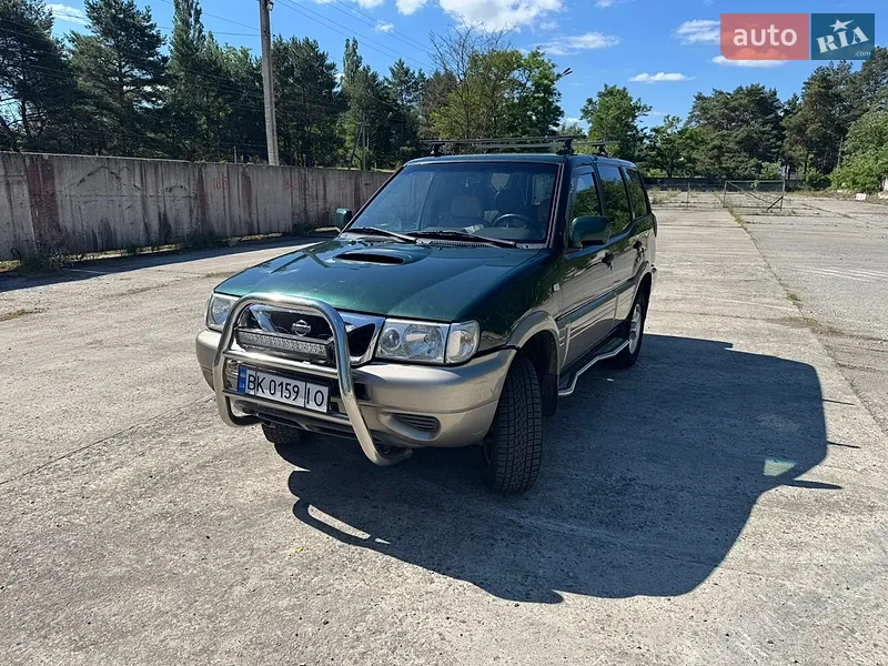 Nissan Terrano 2000