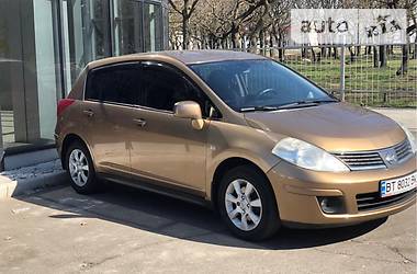 Хэтчбек Nissan TIIDA 2008 в Херсоне