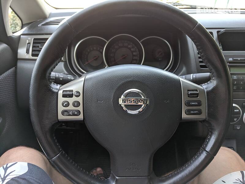 Седан Nissan TIIDA 2007 в Запоріжжі