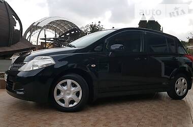 Хэтчбек Nissan TIIDA 2010 в Одессе