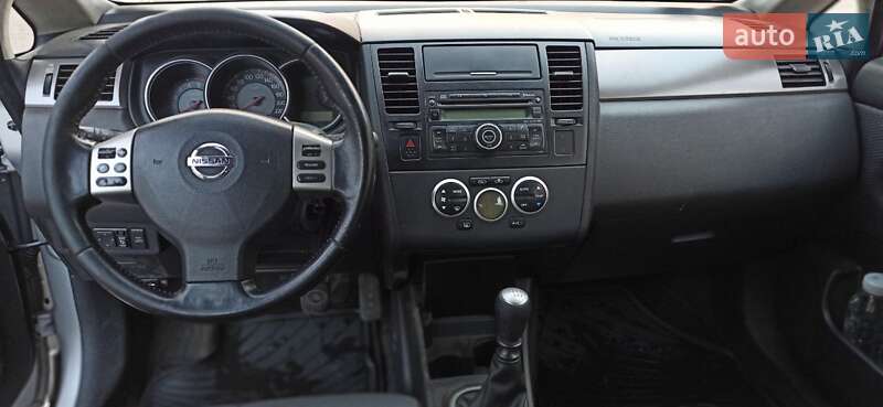 Хэтчбек Nissan TIIDA 2008 в Одессе