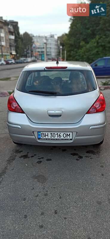 Хэтчбек Nissan TIIDA 2008 в Одессе