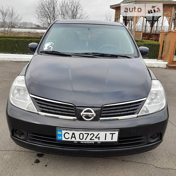 Хэтчбек Nissan TIIDA 2008 в Черкассах