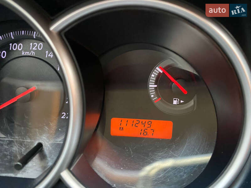 Хэтчбек Nissan TIIDA 2011 в Коломые