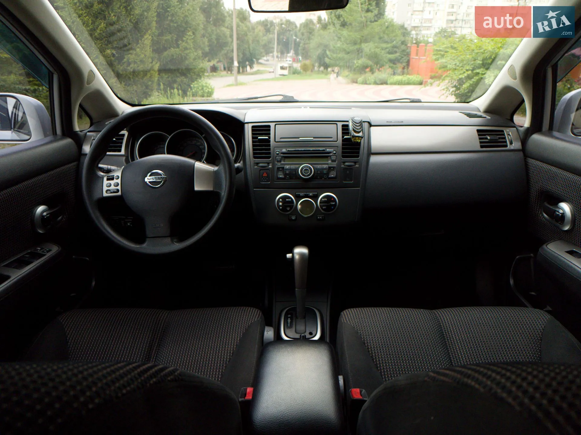 2011 Nissan Tiida - мініатюра 4