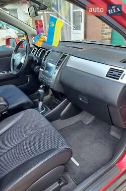 Хетчбек Nissan TIIDA 2012 в Ніжині