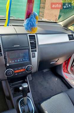 Хетчбек Nissan TIIDA 2012 в Ніжині