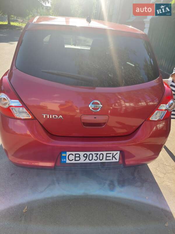 Хетчбек Nissan TIIDA 2012 в Ніжині