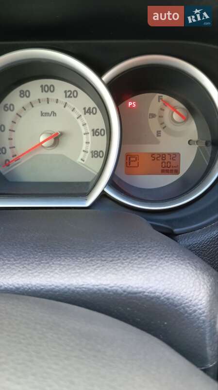 Хетчбек Nissan TIIDA 2010 в Одесі