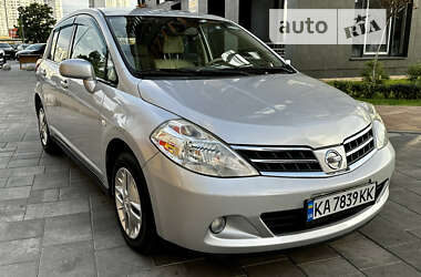 Хэтчбек Nissan TIIDA 2012 в Киеве