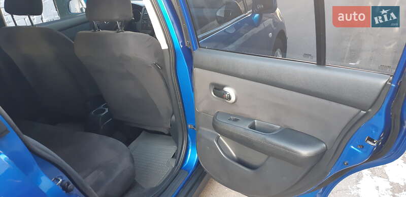 Хетчбек Nissan TIIDA 2008 в Вінниці