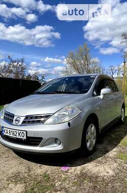 Седан Nissan TIIDA 2012 в Борисполе