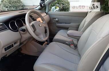 Седан Nissan TIIDA 2008 в Киеве