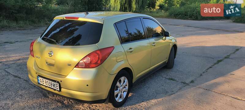 Хетчбек Nissan TIIDA 2008 в Ладижині