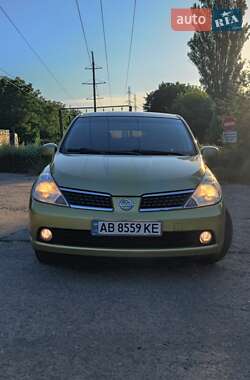 Хетчбек Nissan TIIDA 2008 в Ладижині