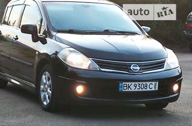 Хэтчбек Nissan TIIDA 2011 в Трускавце