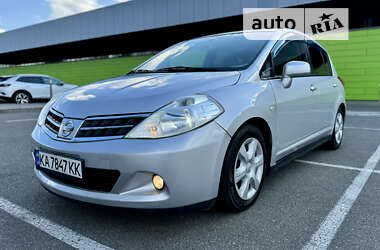 Хетчбек Nissan TIIDA 2012 в Чернігові