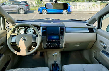 Хетчбек Nissan TIIDA 2012 в 