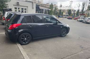 Хэтчбек Nissan TIIDA 2008 в Киеве