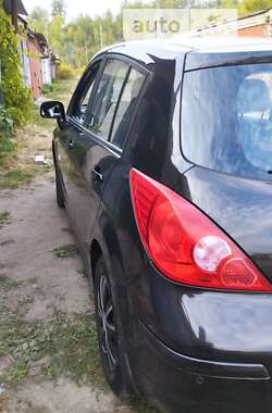 Хэтчбек Nissan TIIDA 2011 в Чернигове