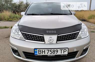 Хэтчбек Nissan TIIDA 2006 в Одессе