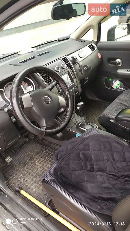 Хетчбек Nissan TIIDA 2011 в Одесі