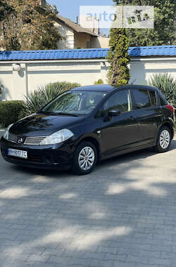 Хэтчбек Nissan TIIDA 2008 в Одессе