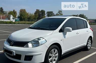 Хэтчбек Nissan TIIDA 2008 в Виннице