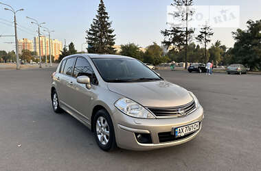 Хэтчбек Nissan TIIDA 2010 в Харькове