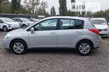 Хетчбек Nissan TIIDA 2010 в Одесі