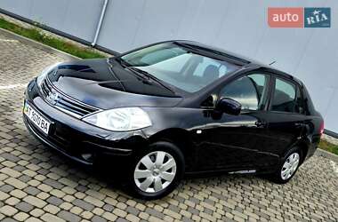 Седан Nissan TIIDA 2010 в Івано-Франківську