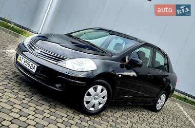 Седан Nissan TIIDA 2010 в Івано-Франківську