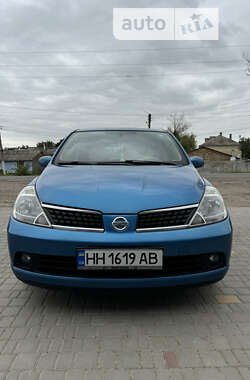 Хэтчбек Nissan TIIDA 2007 в Березовке