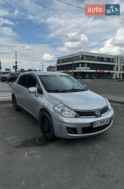 Седан Nissan TIIDA 2008 в Хмельницком