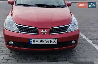 Седан Nissan TIIDA 2008 в Днепре