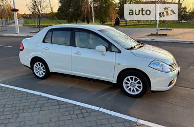 Седан Nissan TIIDA 2006 в Измаиле