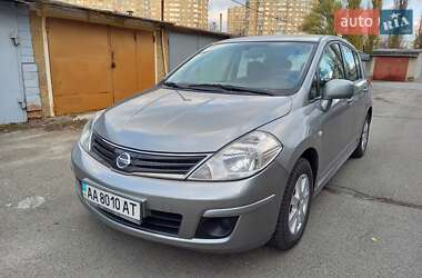 Хэтчбек Nissan TIIDA 2012 в Киеве