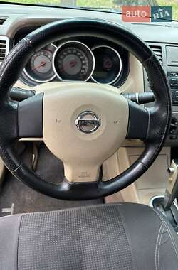 Седан Nissan TIIDA 2007 в Киеве