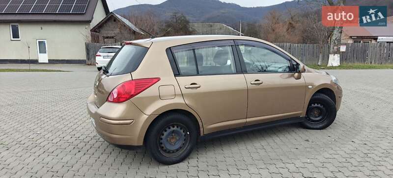 Хетчбек Nissan TIIDA 2008 в Мукачевому