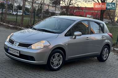 Хетчбек Nissan TIIDA 2008 в Одесі