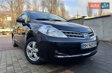 Хетчбек Nissan TIIDA 2010 в Одесі