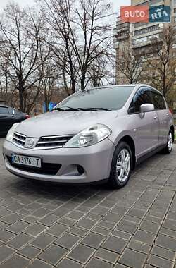 Хетчбек Nissan TIIDA 2010 в Одесі